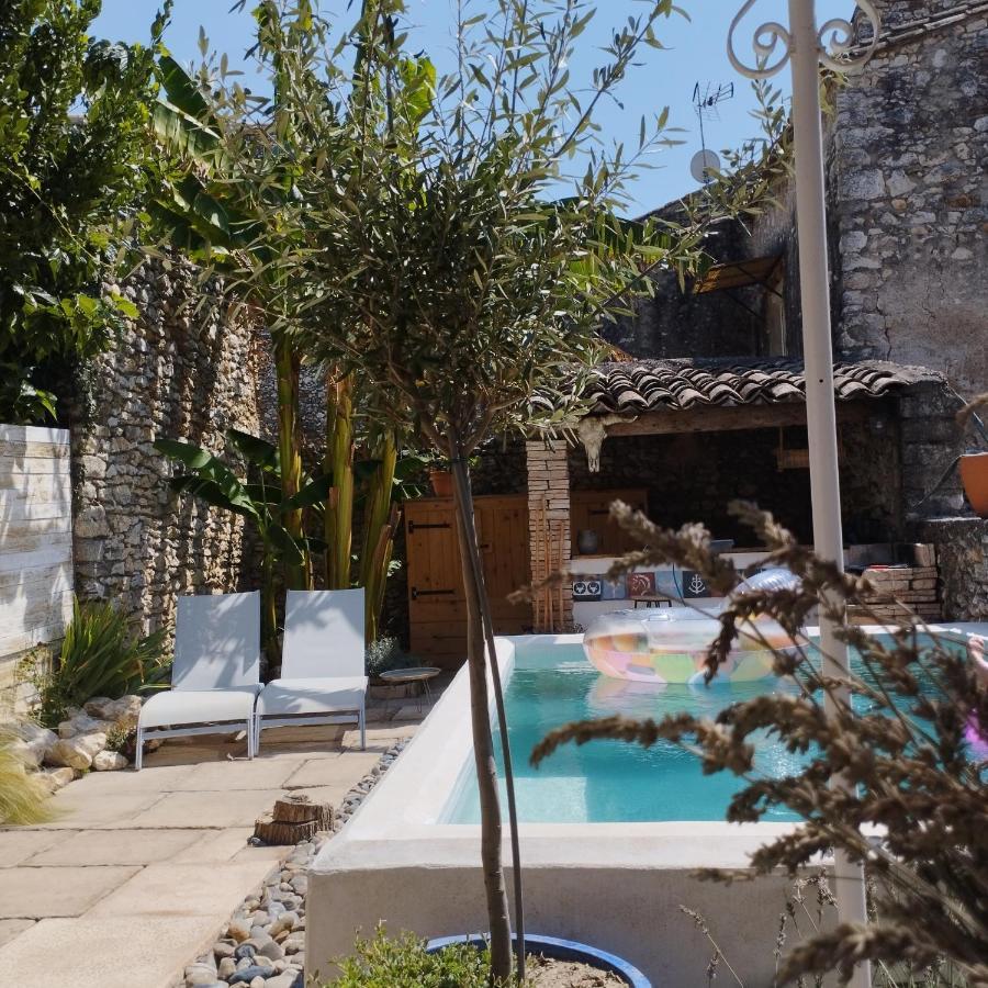 Chez Les Filles Bed & Breakfast Dions Екстериор снимка